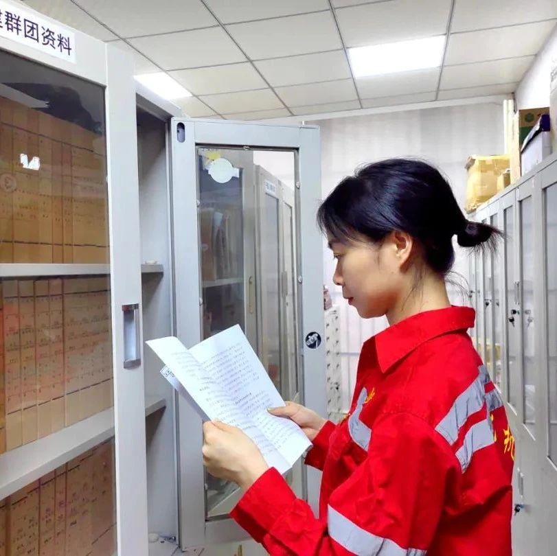 【宜化榜樣】化機公司李丹：提升素質(zhì)強技能，勇于奉獻顯擔(dān)當